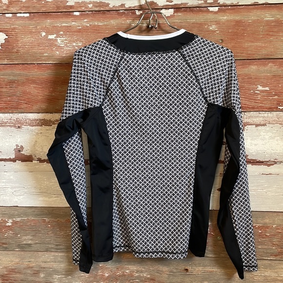Tropical Escape rash guard! Size small! - Picture 5 of 6